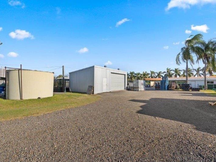 4 Kent Street, TORBANLEA, QLD 4662 AUS