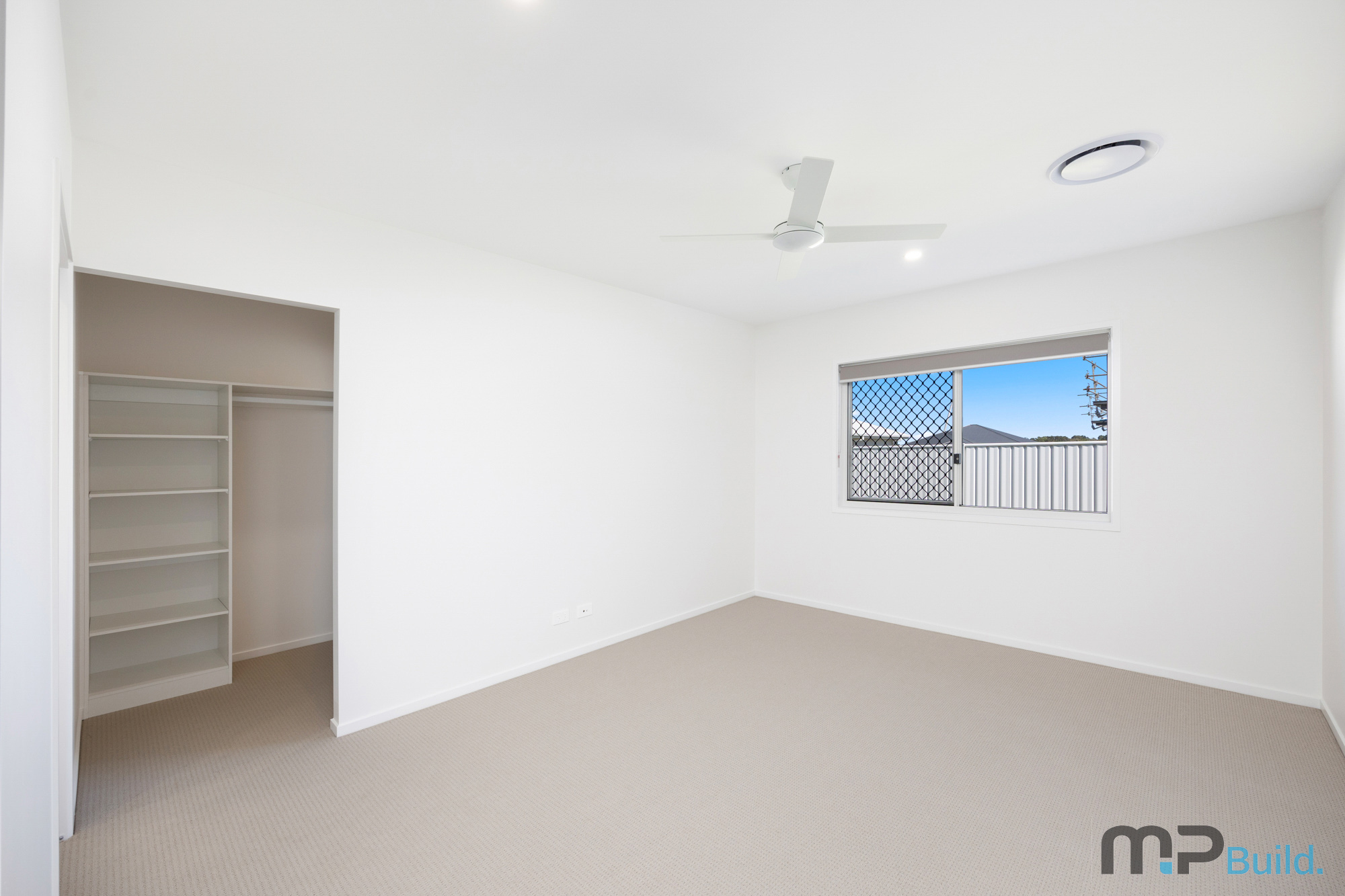 12 Mataranka Circuit, NIKENBAH, QLD 4655 AUS