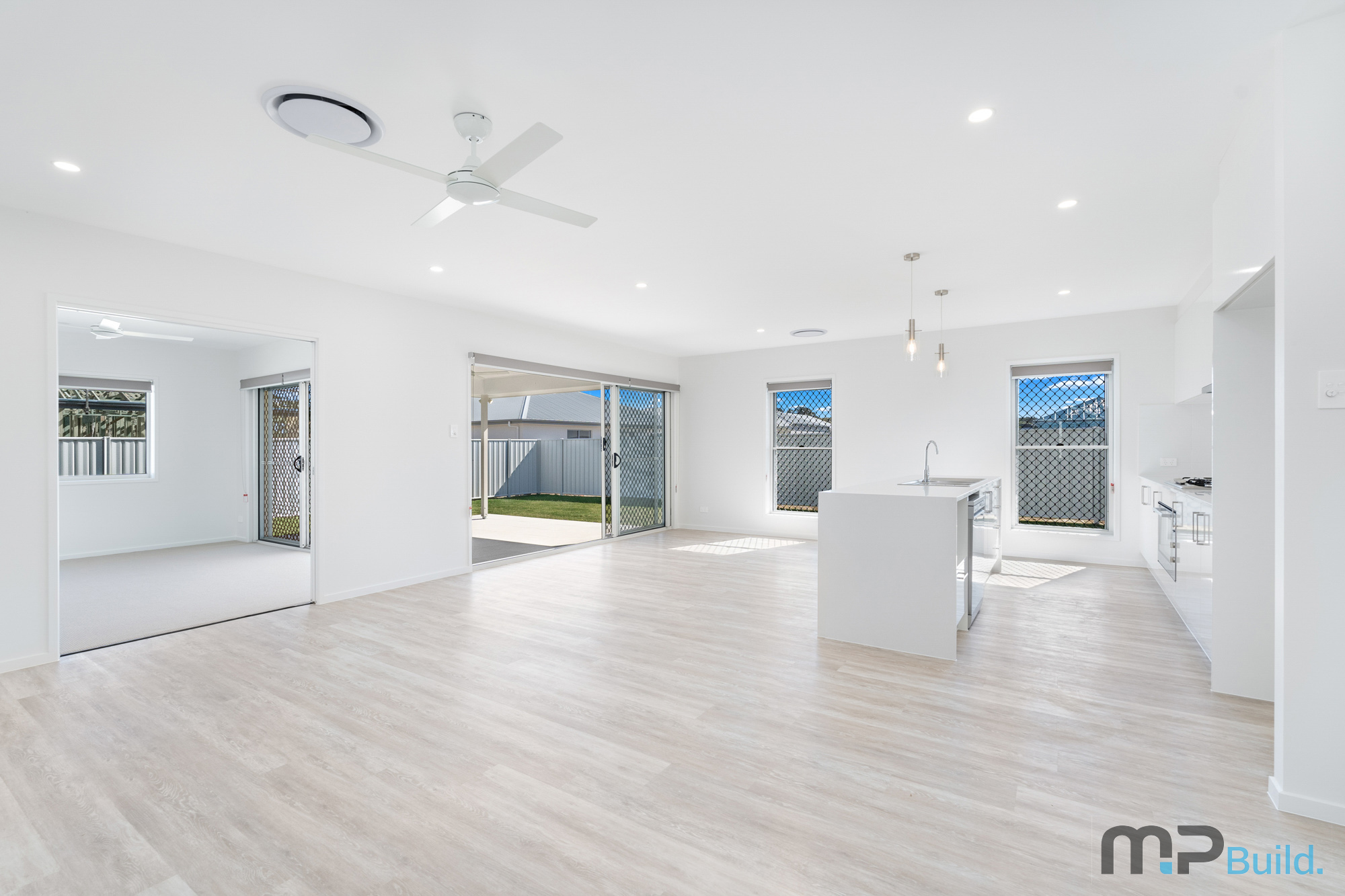 12 Mataranka Circuit, NIKENBAH, QLD 4655 AUS